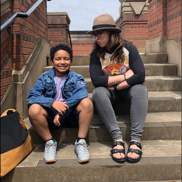 🌻Meet the seller!🌻 - Picture 3 of 5